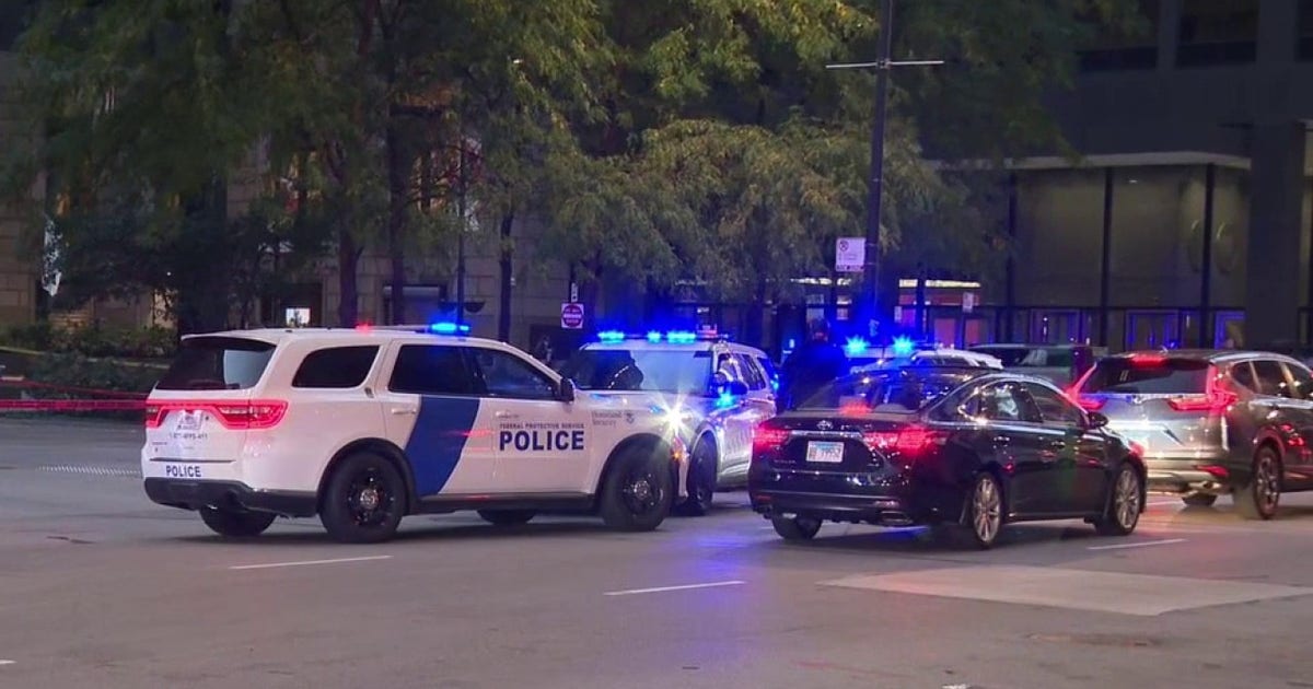 Reports of shots fired prompt investigation outside Chicago federal building