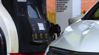 Water-contaminated gas at Chicago gas station leaves six customers with vehicle problems