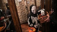 What's the most popular Halloween candy in Illinois?