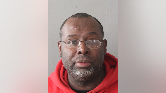 Chicago man who posed as basketball coach charged with grooming, soliciting teen boy, police say
