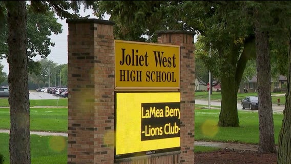 Joliet West mom alleges assistant coach used N-word, white players called opponents monkeys
