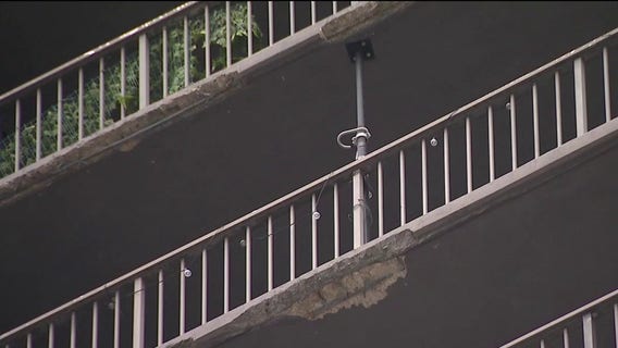 River North condo owner raises balcony safety concerns at 54-story high-rise