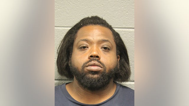 Chicago man arrested minutes after West Side shooting, police say