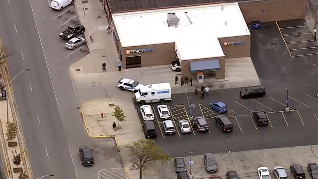 Brink's armored car courier robbed by armed suspects in Cicero, police say