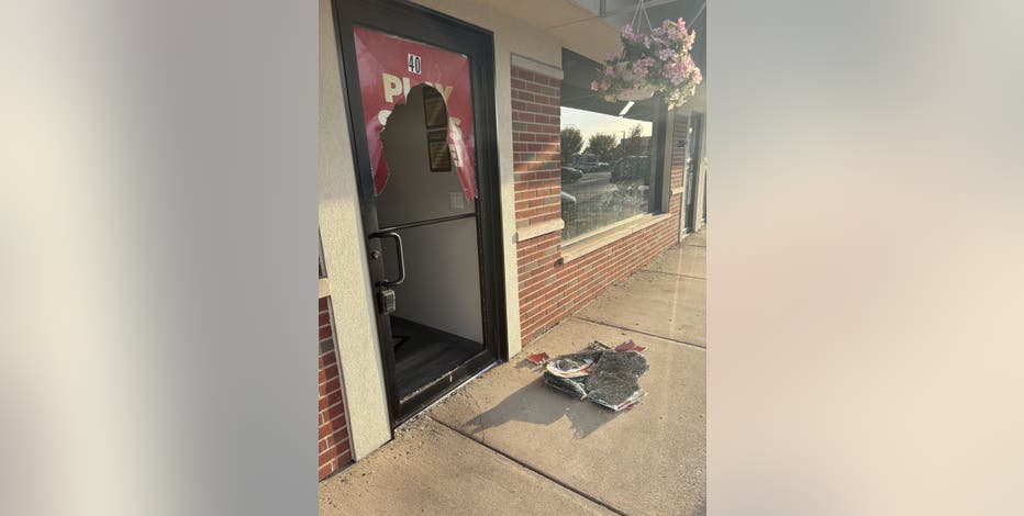 Addison burglary suspects arrested after police chase ends in I-290 crash