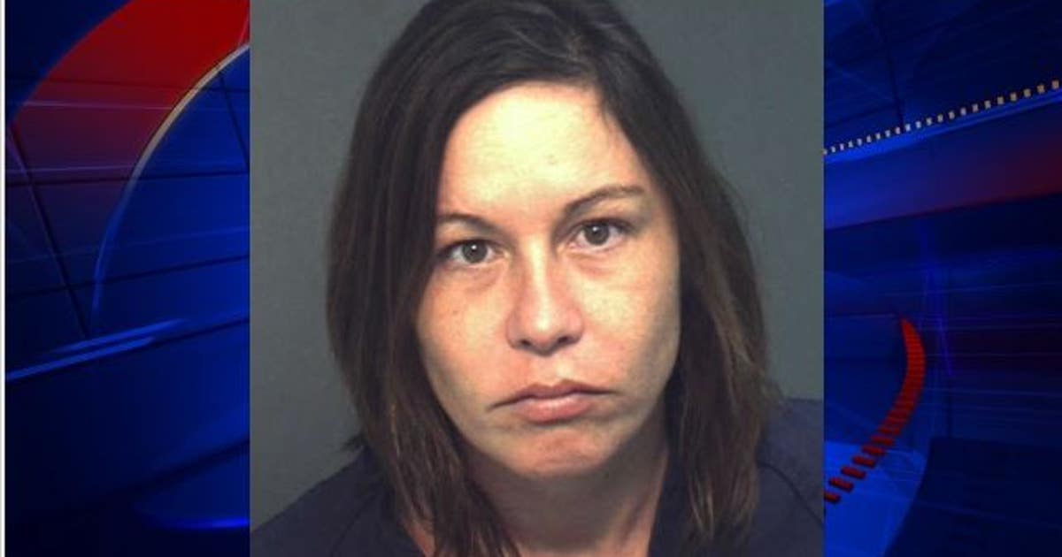 Mom accused of leaving 2 kids in car while she drank at bar | FOX 35 ...