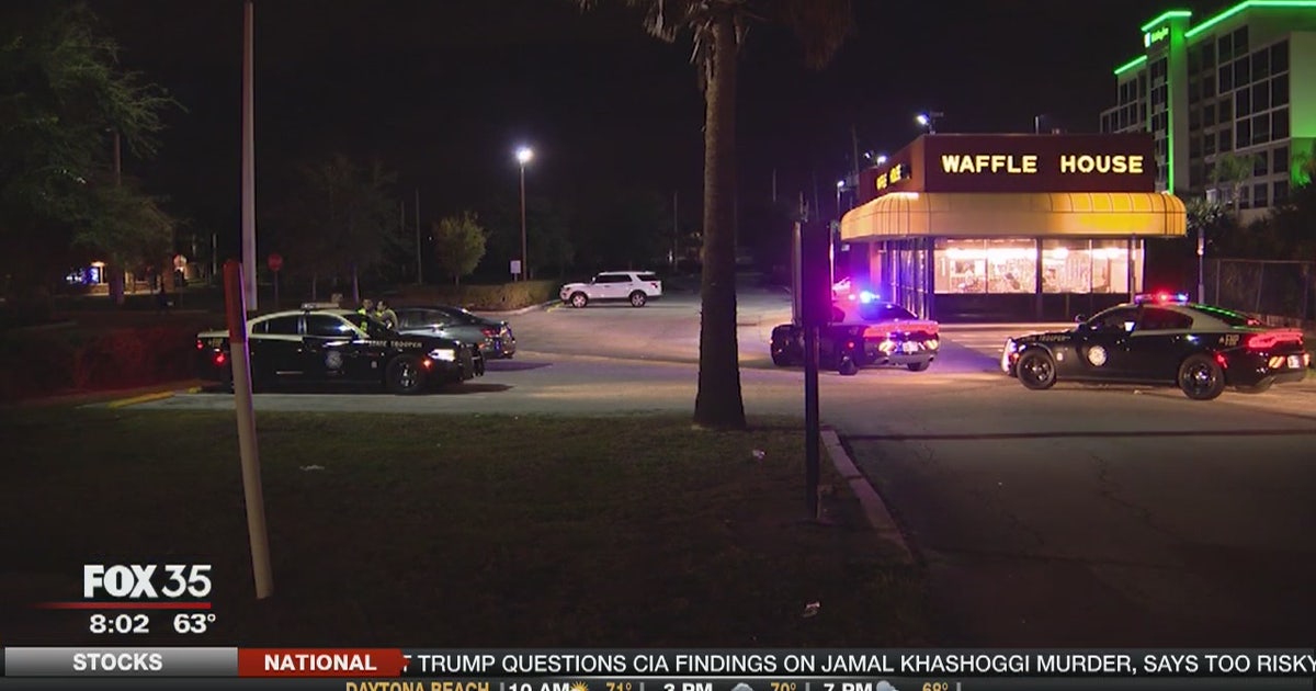 Driver on the run after crashing into Orange County deputy's car | FOX ...