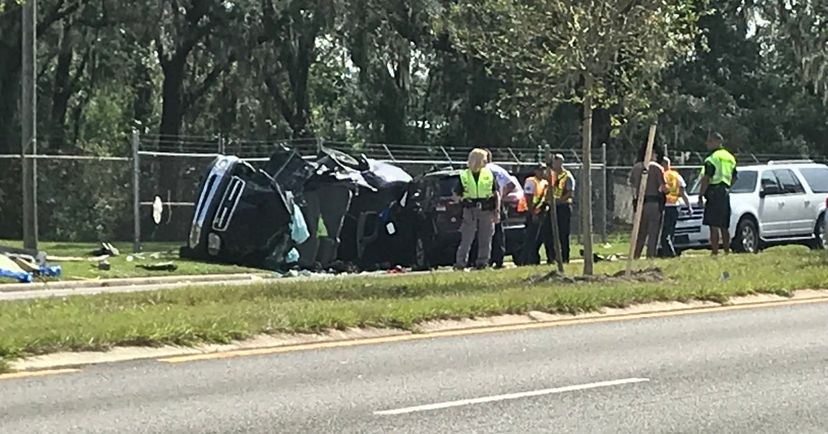One dead, others injured in two-vehicle crash | FOX 35 Orlando