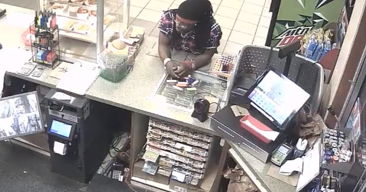 Orange County deputies search for credit card thief | FOX 35 Orlando