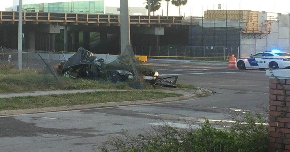 Driver dead after crashing into power pole | FOX 35 Orlando