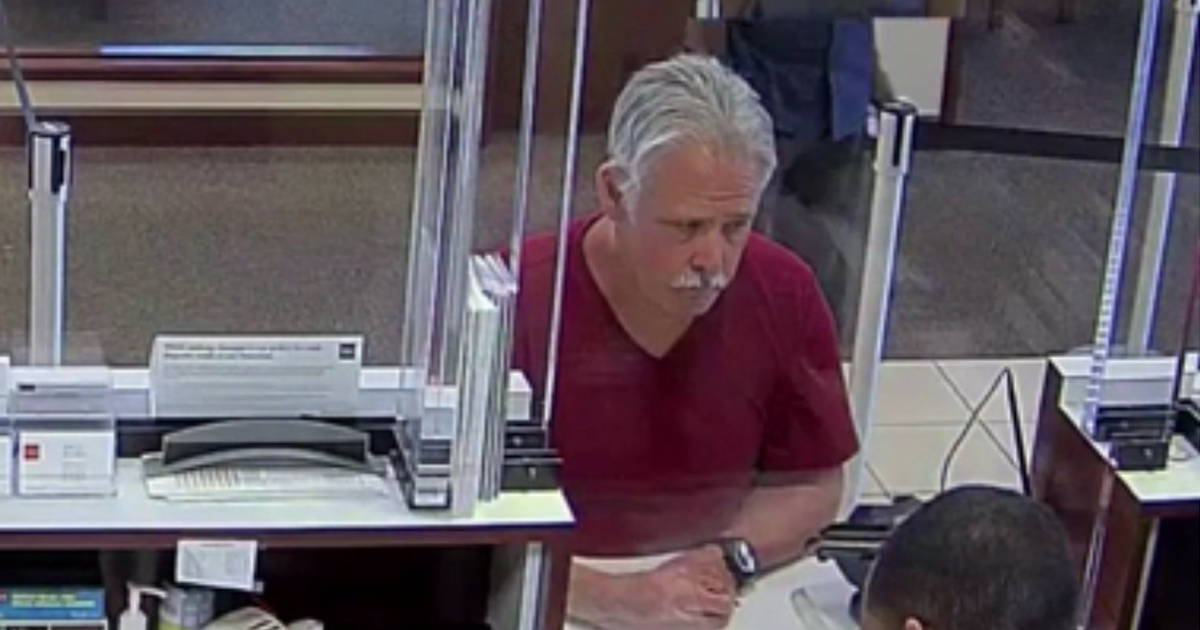 Police searching for Orlando bank robber | FOX 35 Orlando