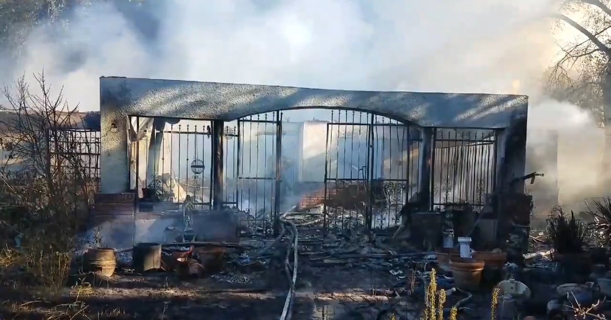 Fires destroys home in East Orange County | FOX 35 Orlando