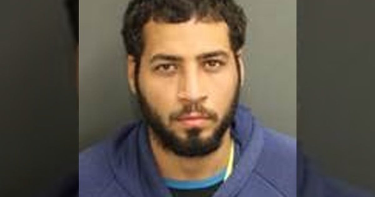 Man arrested trying to rob Orlando pawn shop | FOX 35 Orlando