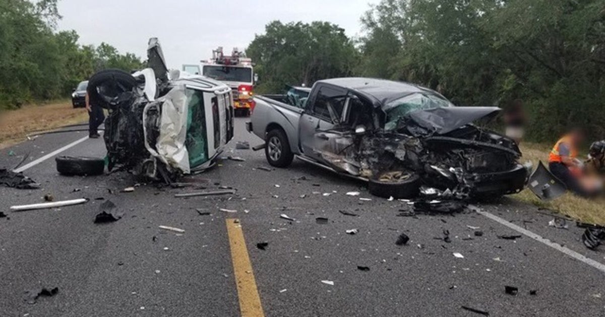 Multiple vehicles damaged heavily from crash | FOX 35 Orlando