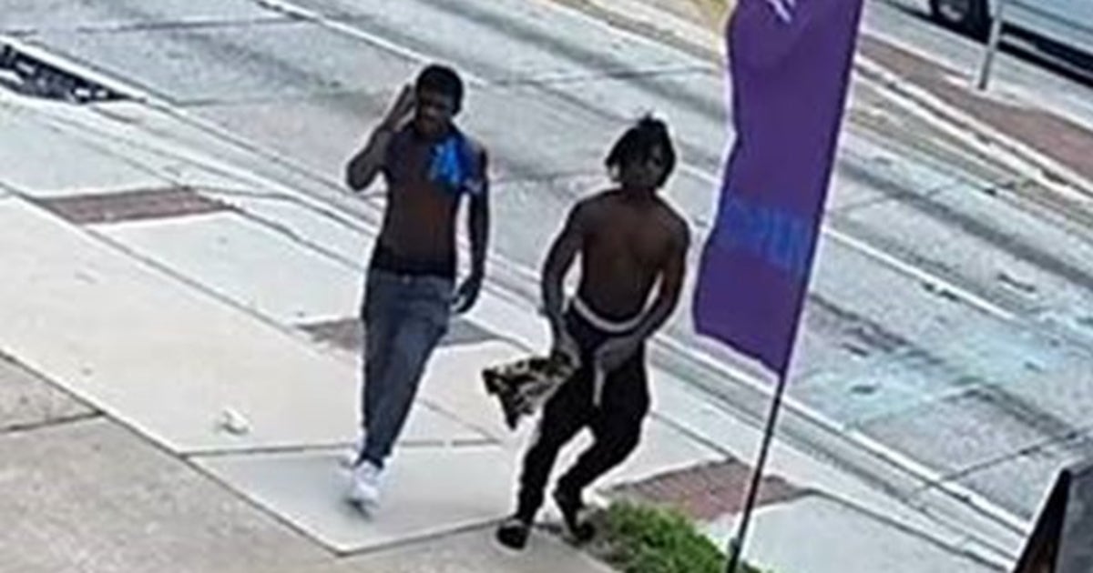 Orlando police looking for 2 persons of interest in carjacking near ...