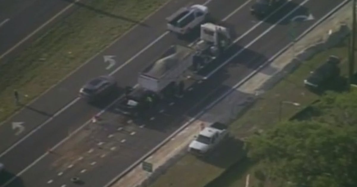 Pickup truck and semi-truck crash, pickup driver dead | FOX 35 Orlando