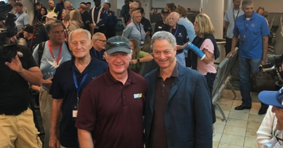 Actor Gary Sinise in Orlando to send 28 veterans to the National World ...