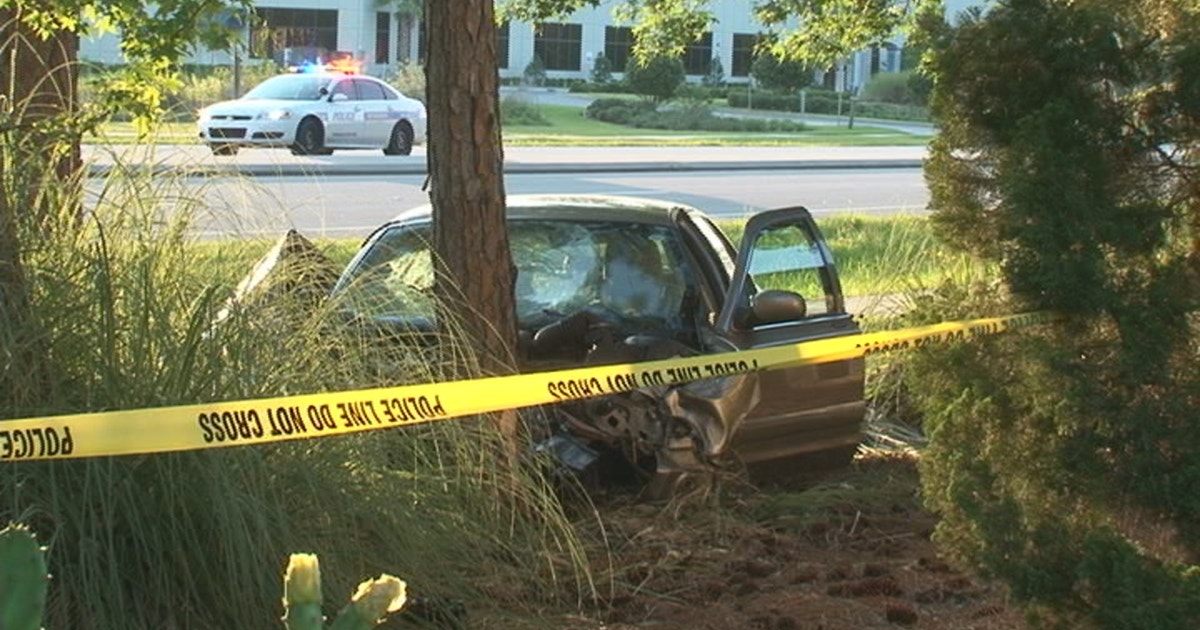 Child in stroller killed, mother critical after crash | FOX 35 Orlando