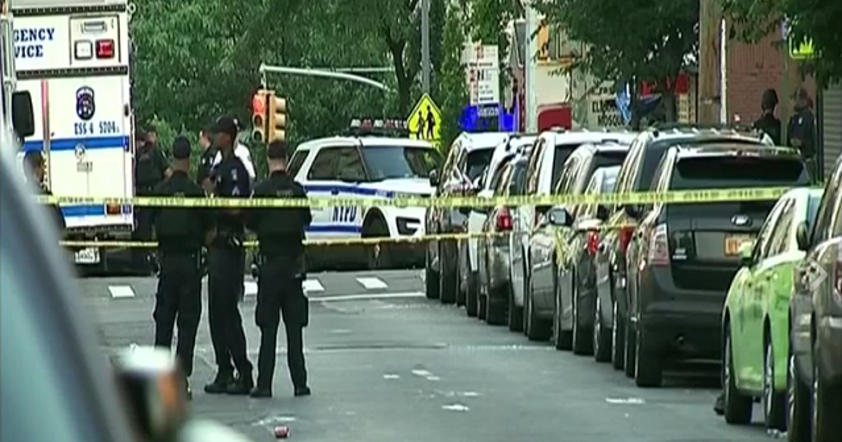 NYC officer shot to death, gunman killed | FOX 35 Orlando