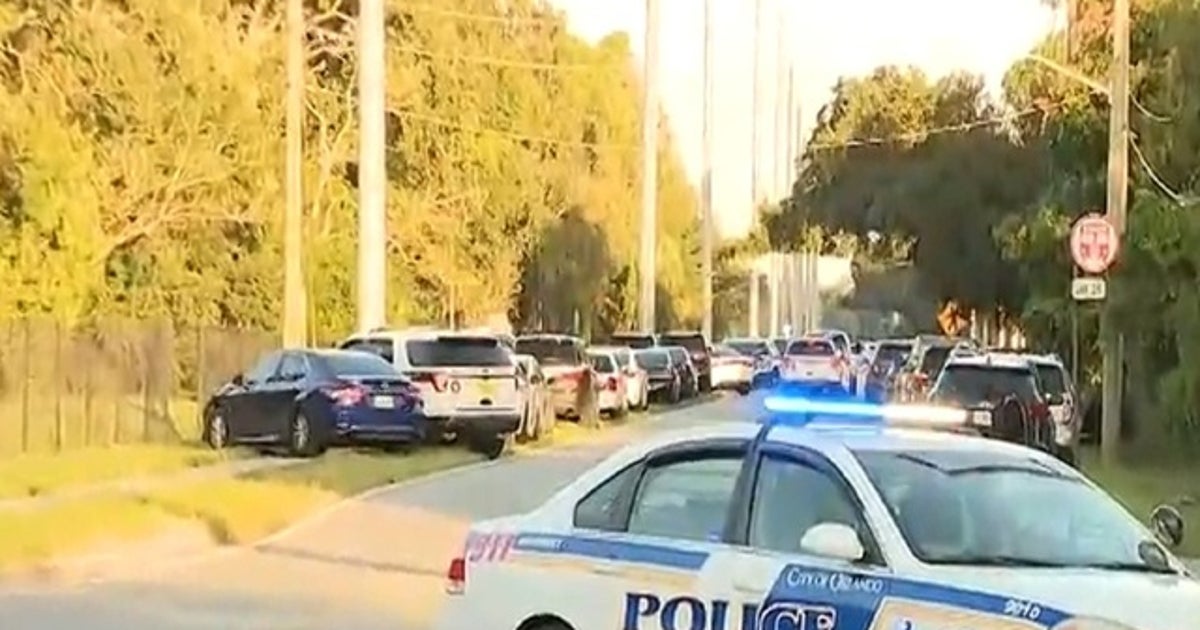 Standoff ends at Orlando apt. complex, suspect arrested | FOX 35 Orlando