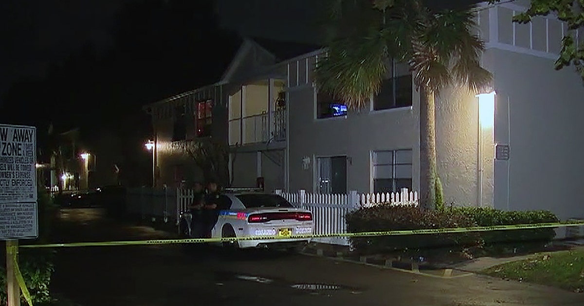 Orlando police officers investigate man's death | FOX 35 Orlando