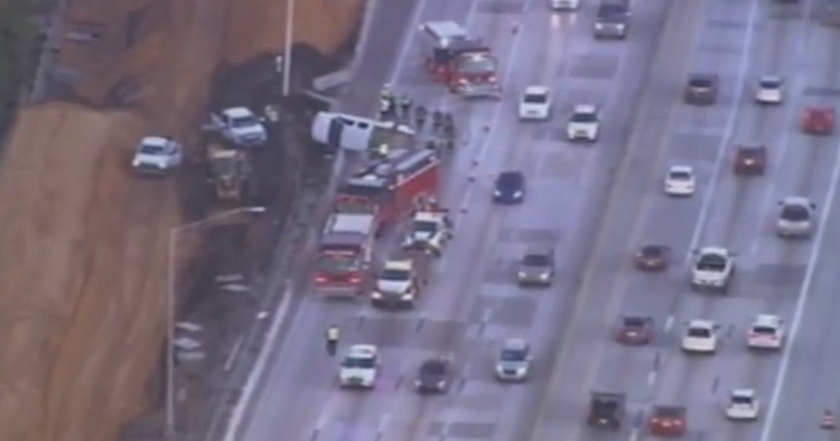 Overturned pick-up truck causes backup on westbound I-4 near Par Street ...