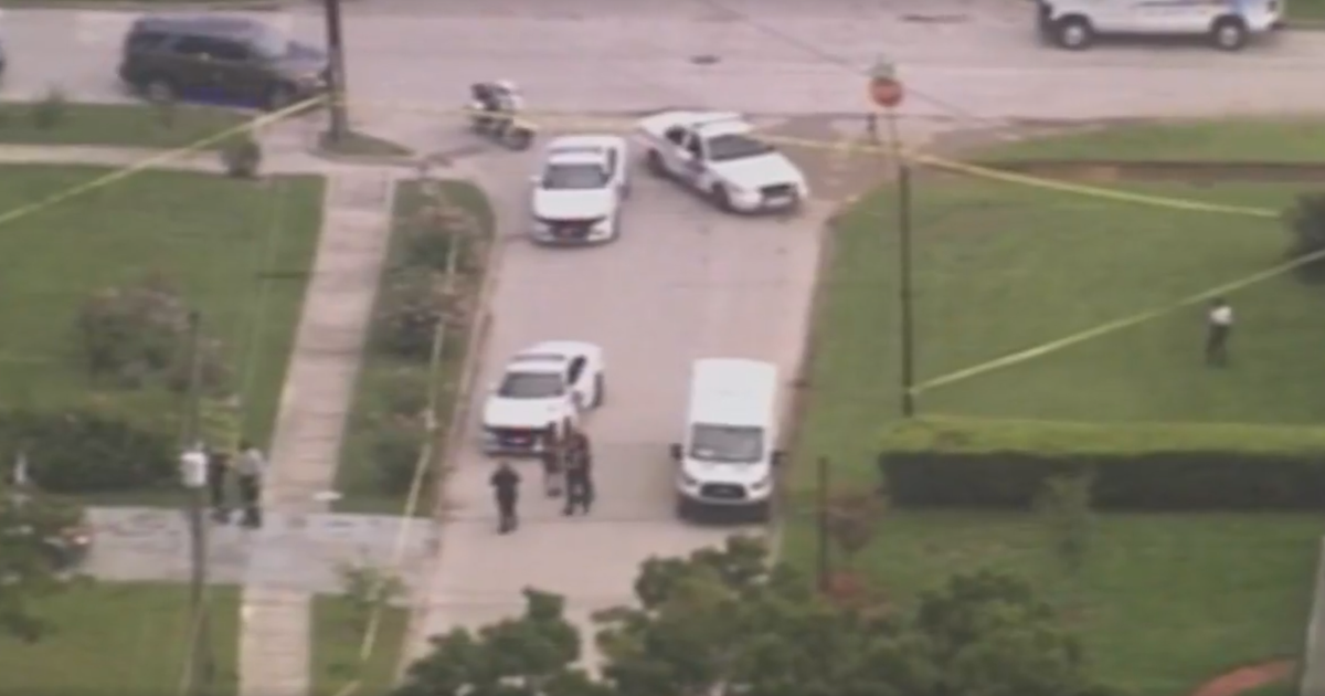 Shooting in Orlando leaves one dead, suspect at large | FOX 35 Orlando