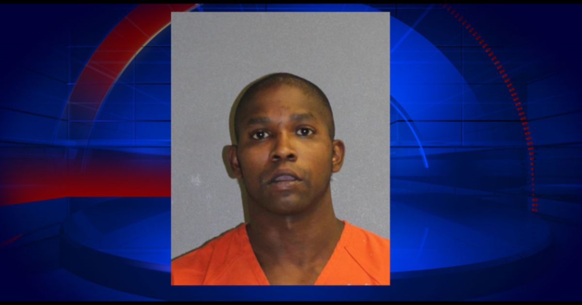 Man beats dog with plastic chair after beating ex-girlfriend | FOX 35 ...