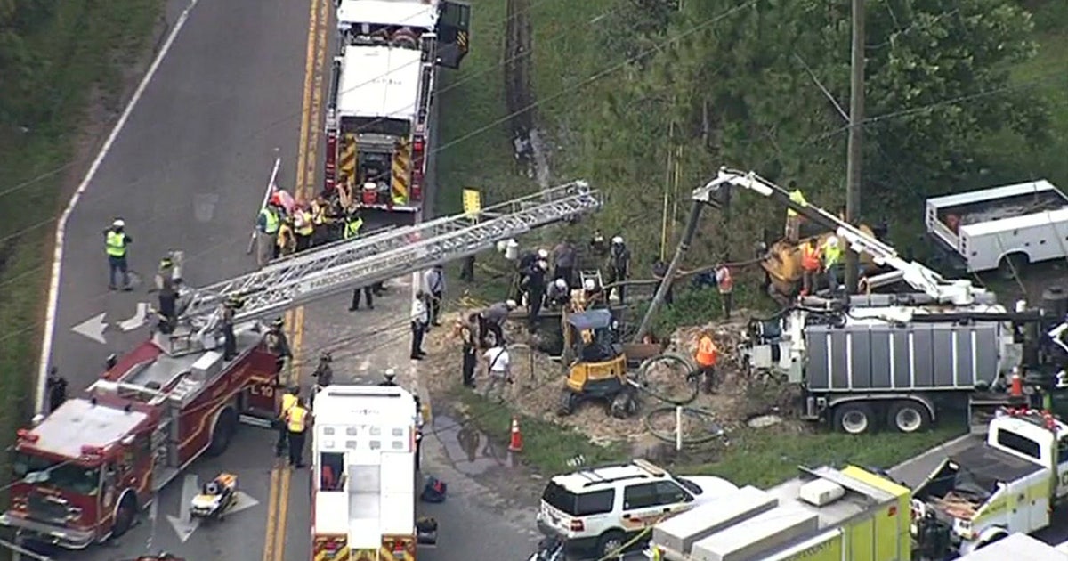 Worker rescued after being trapped in trench collapse | FOX 35 Orlando
