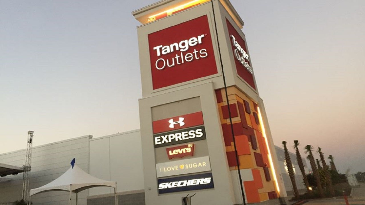 Tanger Outlet Mall opens today in Daytona Beach