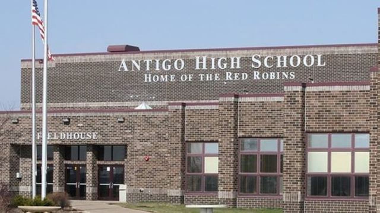 2 shot outside Wisconsin prom before attacker stopped