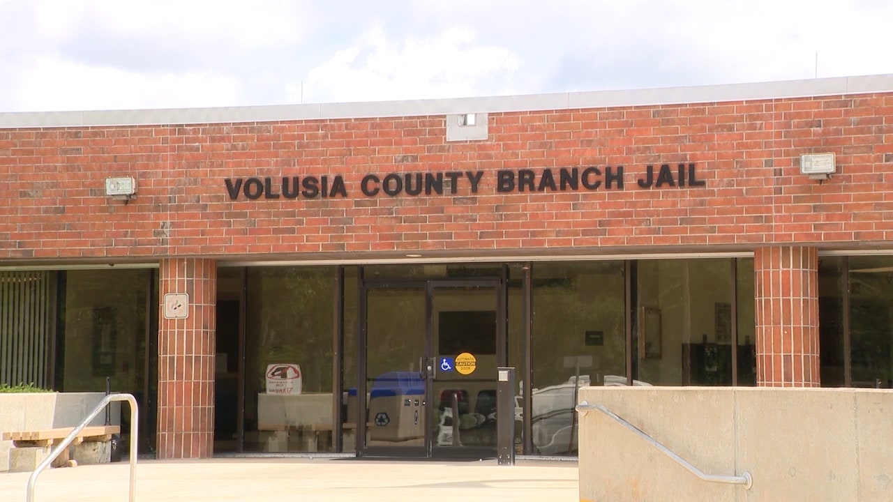 Volusia jail installing airport like body scanners to detect contraband