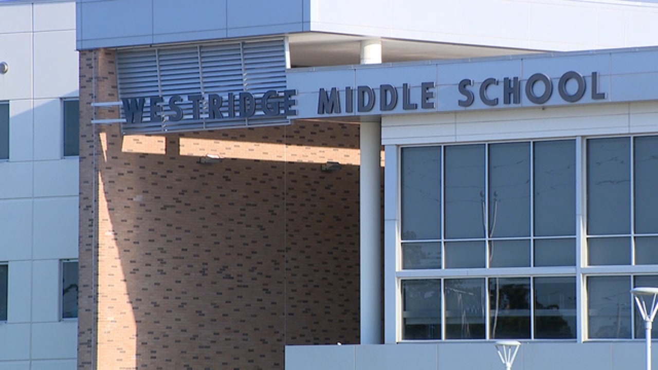 Teens arrested following threats Orange County middle school