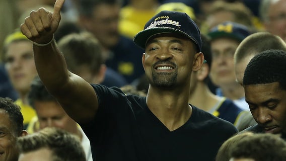 Michigan star Juwan Howard named new basketball head coach
