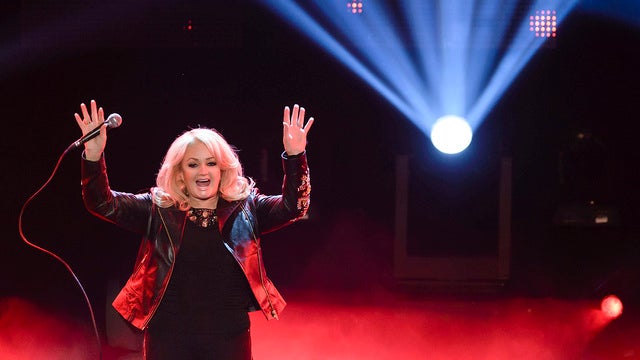 Turn around! Bonnie Tyler to sing 'Total Eclipse' hit during eclipse