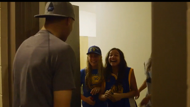 Steph Curry surprises young fans