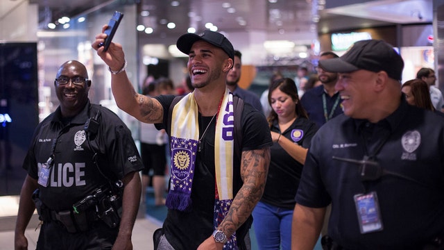 Orlando signs Dom Dwyer to 3-year deal