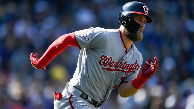 Harper, Phils agree to record $330M deal