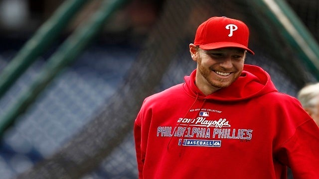 Family, friends, teammates say final goodbye to Roy Halladay