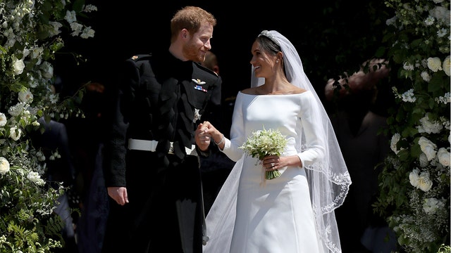 Prince Harry, Meghan Markle expecting first baby
