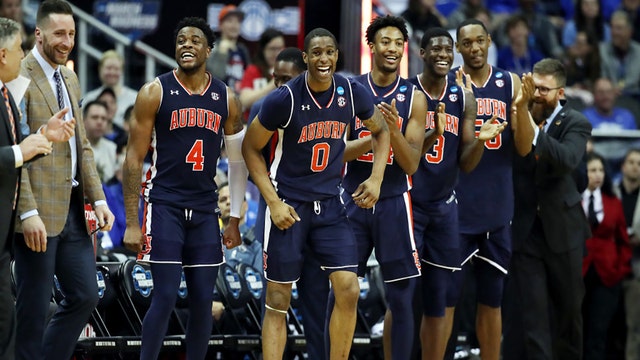 Auburn outshoots UNC, bouncing first No. 1 from NCAAs