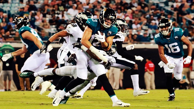 Eagles lose another backup QB, beat Jags 24-10 in preseason