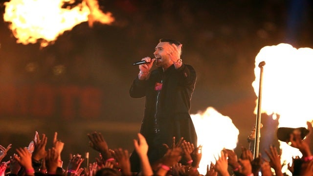 Adam Levine just sold a used car for $1,115,000