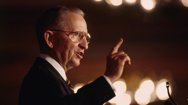 Texas billionaire Ross Perot dies at age 89