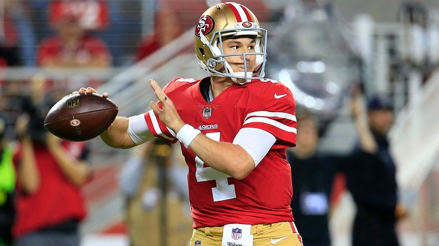 Mullens has sterling debut in 49ers 34-3 win over Raiders