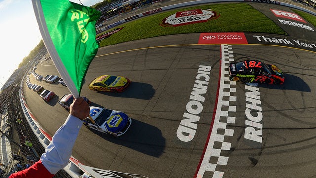 Harvick wins pole at Richmond Raceway