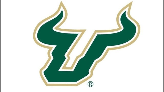 Taylor scores 4 TDs, No. 19 Wisconsin routs USF 49-0