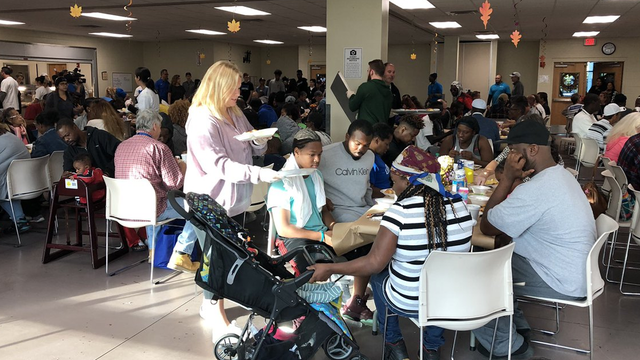 Orlando Magic serves over 500 meals to the homeless