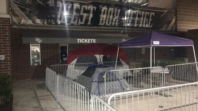 UCF football fans start lining up for Fiesta Bowl tickets