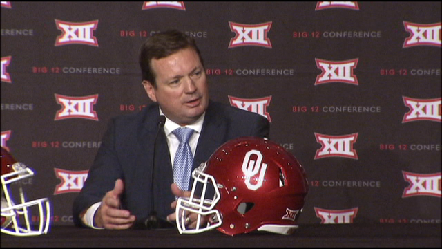 Oklahoma's Bob Stoops steps down as head coach